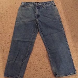 Izod Jeans! Relaxed Fit!